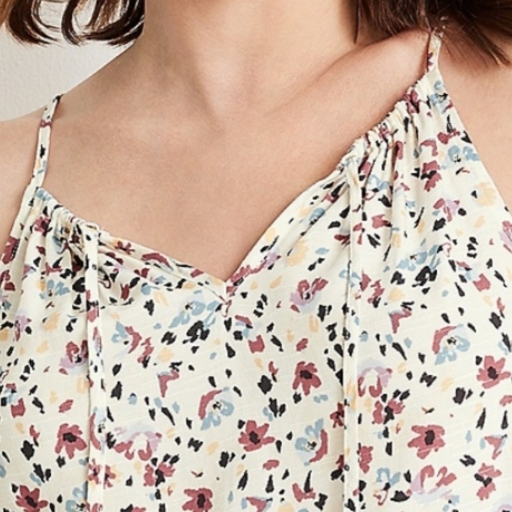 Maurices FloralPeplumCamisole Top Adj.Straps Lrg Cream BlueLav. Tan Drk Blu - Picture 2 of 7